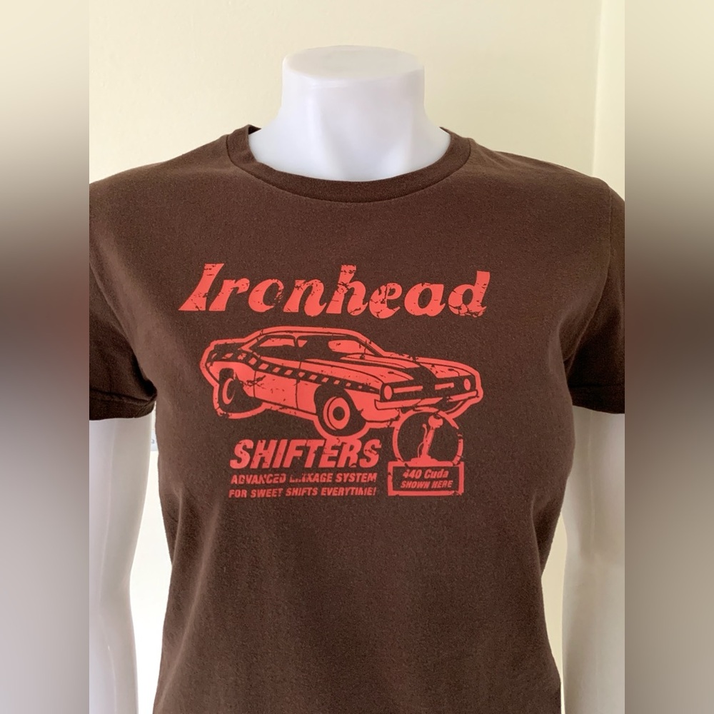 2000s Ironhead chocolate brown with pink muscle car graphic short sleeve tee